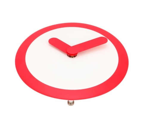 plastové nástěnné červené hodiny